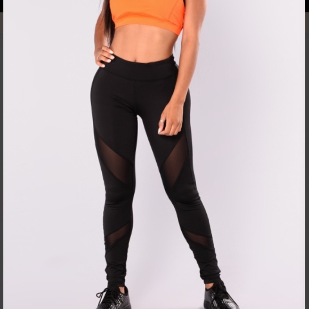 Fashion Nova- Georgina Active Leggings